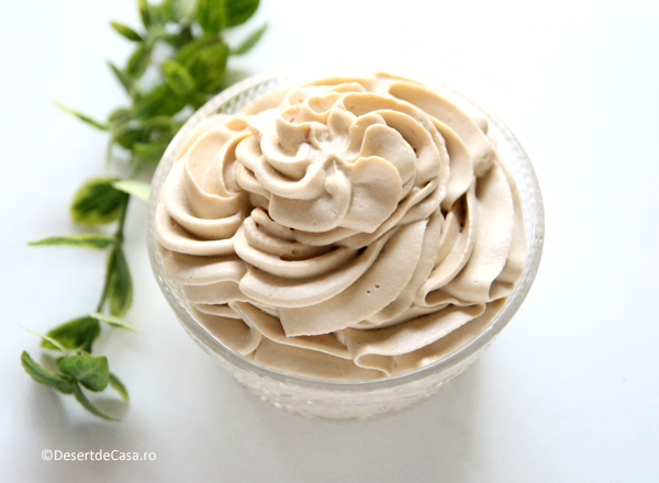 Crema de mascarpone cu cafea